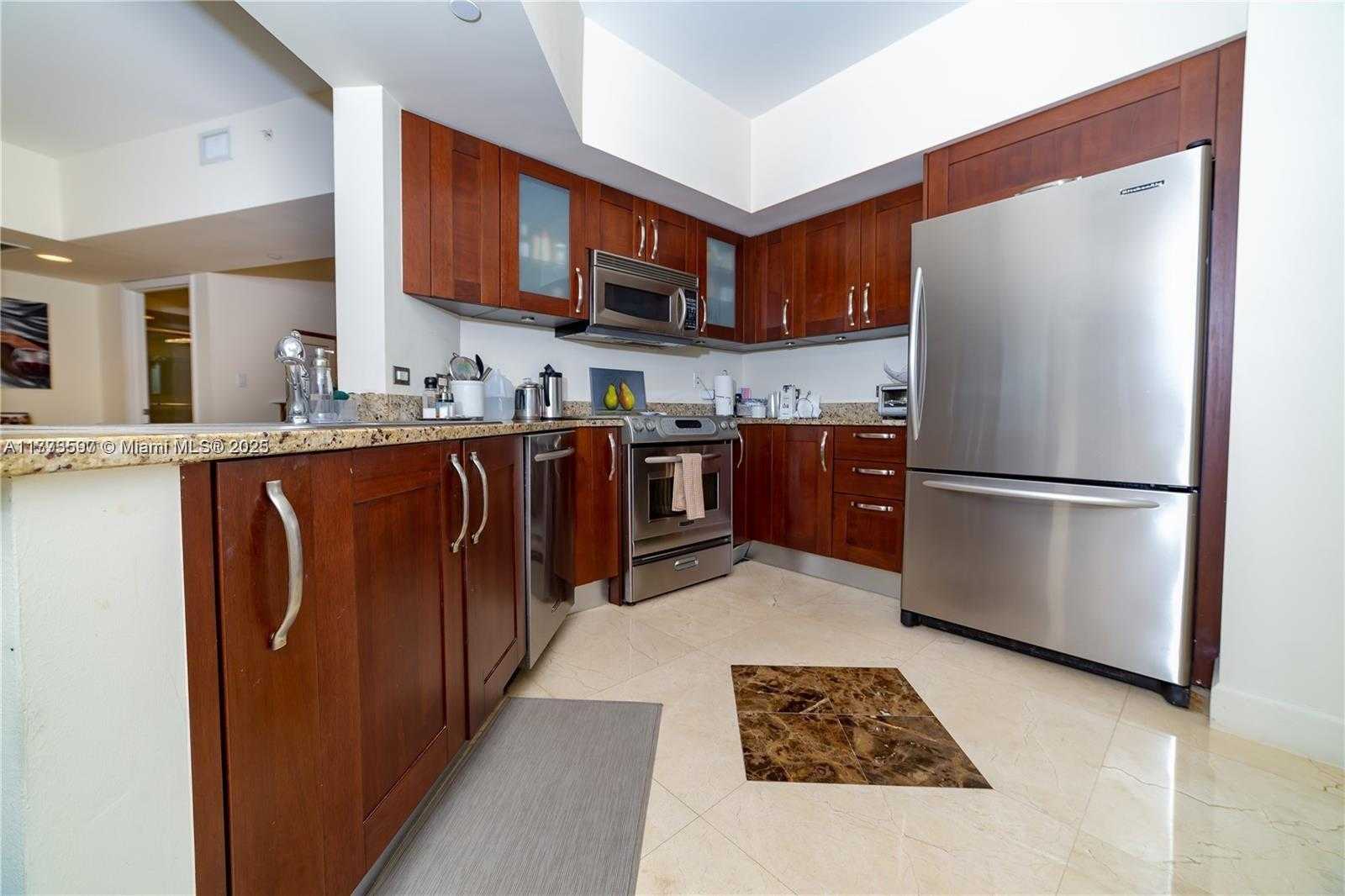 Small Image of 20000 EAST COUNTRY CLUB DR #1107, Aventura Number 4
