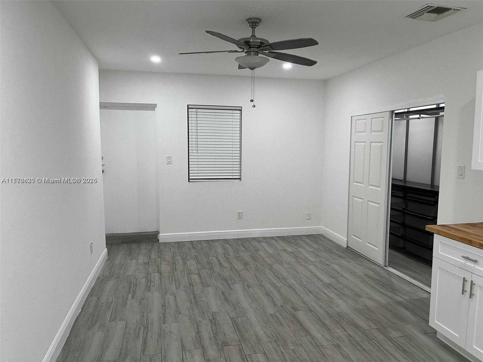 Small Image of 13028 SOUTH WEST 108TH ST, Miami Number 2