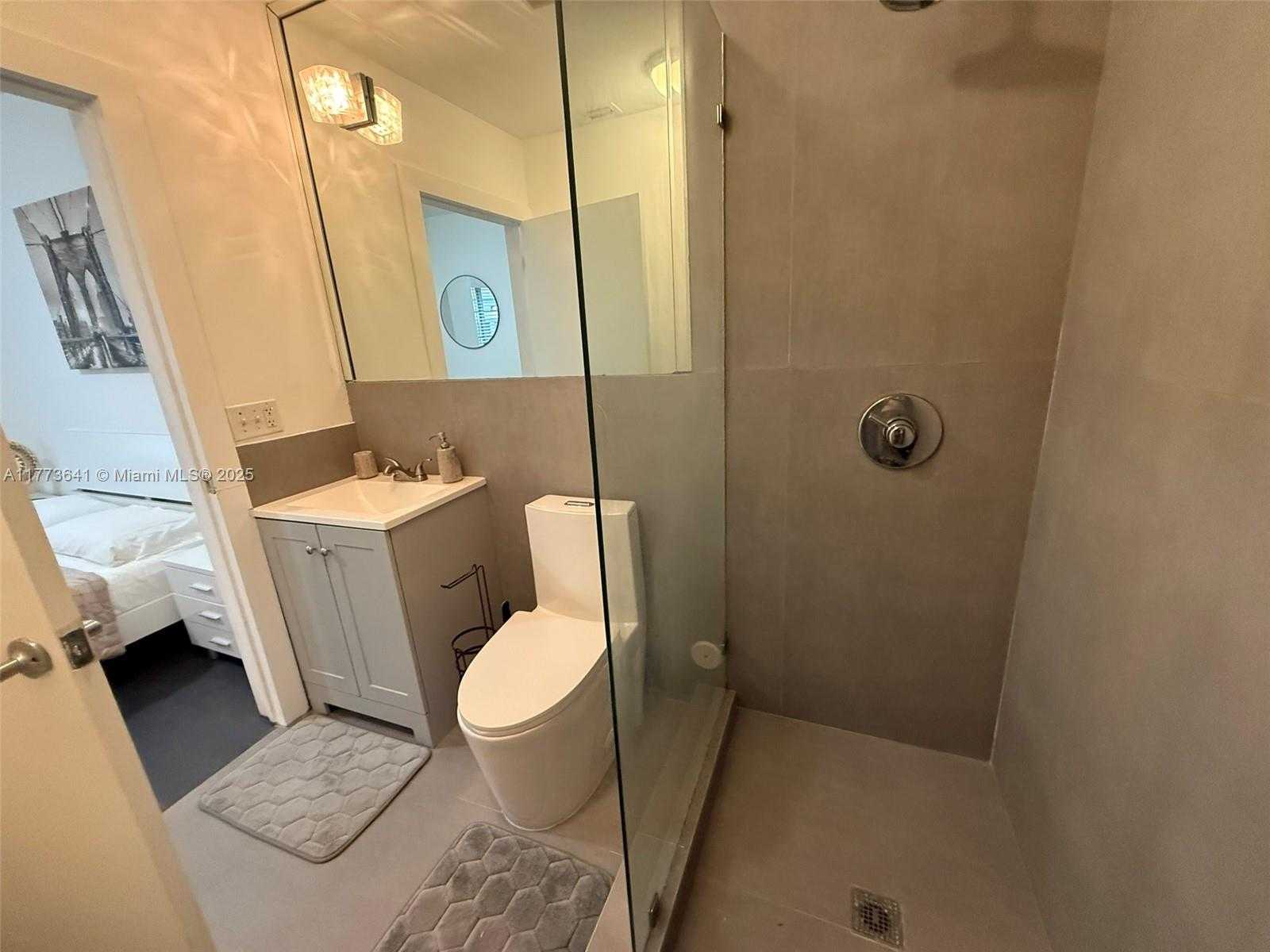 Small Image of 1600 EUCLID AVE #101, Miami Beach Number 5