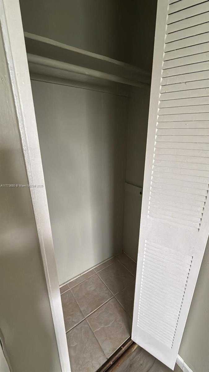 Small Image of 1451 NORTH EAST 170TH ST #208A, North Miami Beach Number 3