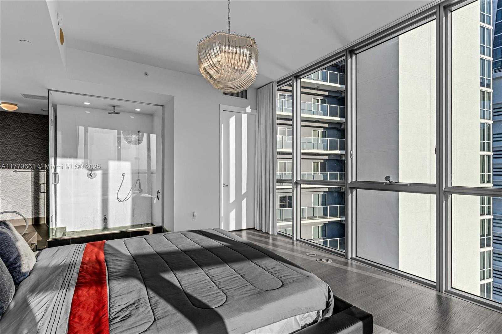 Small Image of 1100 BISCAYNE BLVD #4605, Miami Number 10