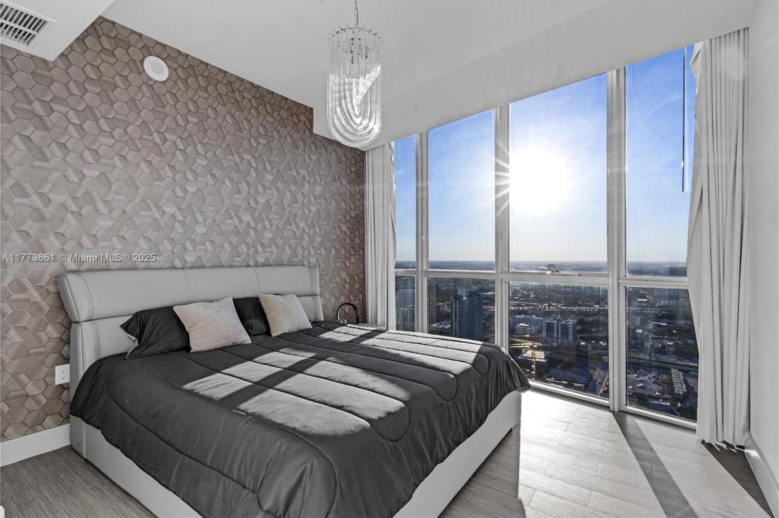 Small Image of 1100 BISCAYNE BLVD #4605, Miami Number 12