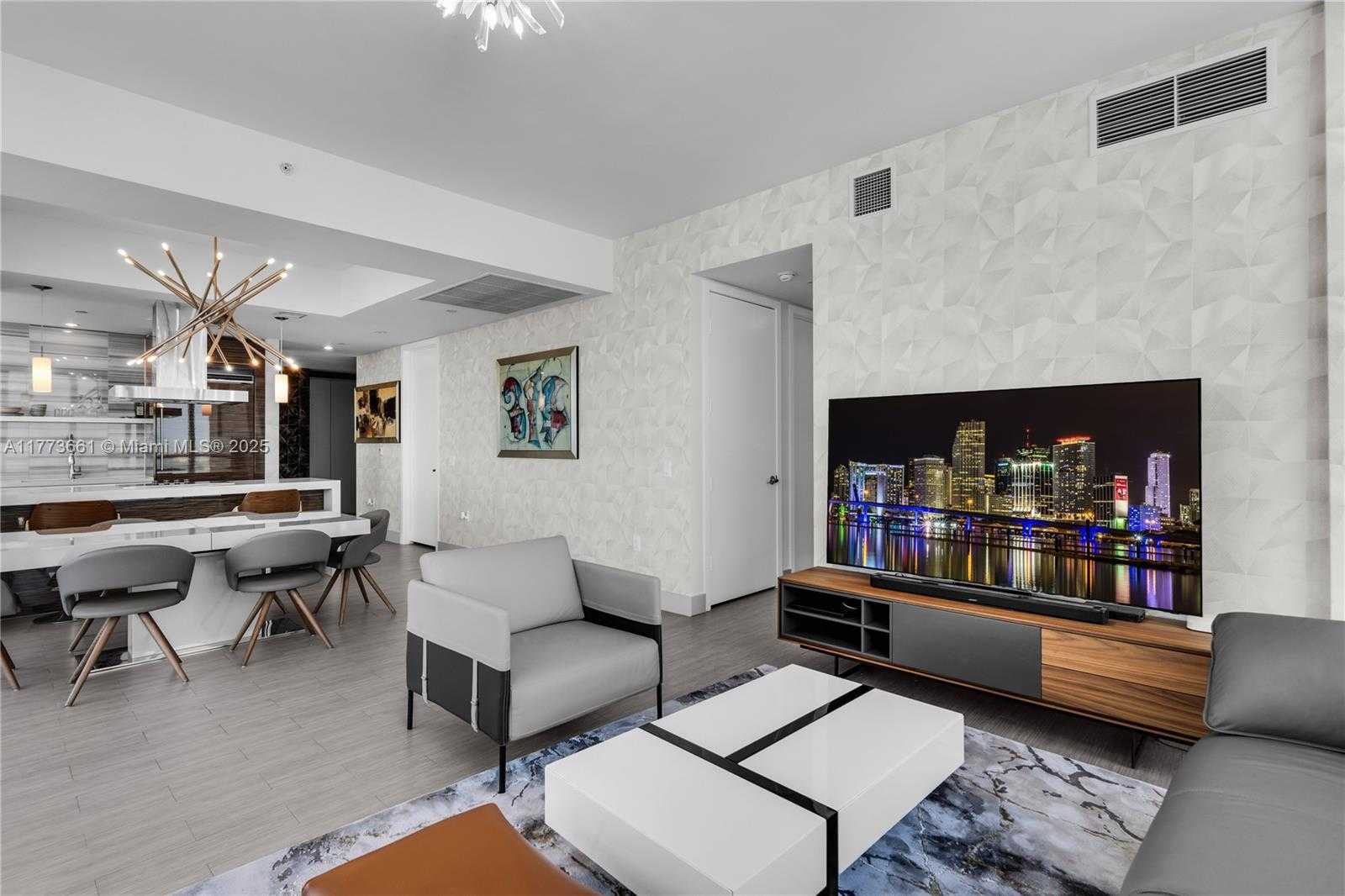 Small Image of 1100 BISCAYNE BLVD #4605, Miami Number 5