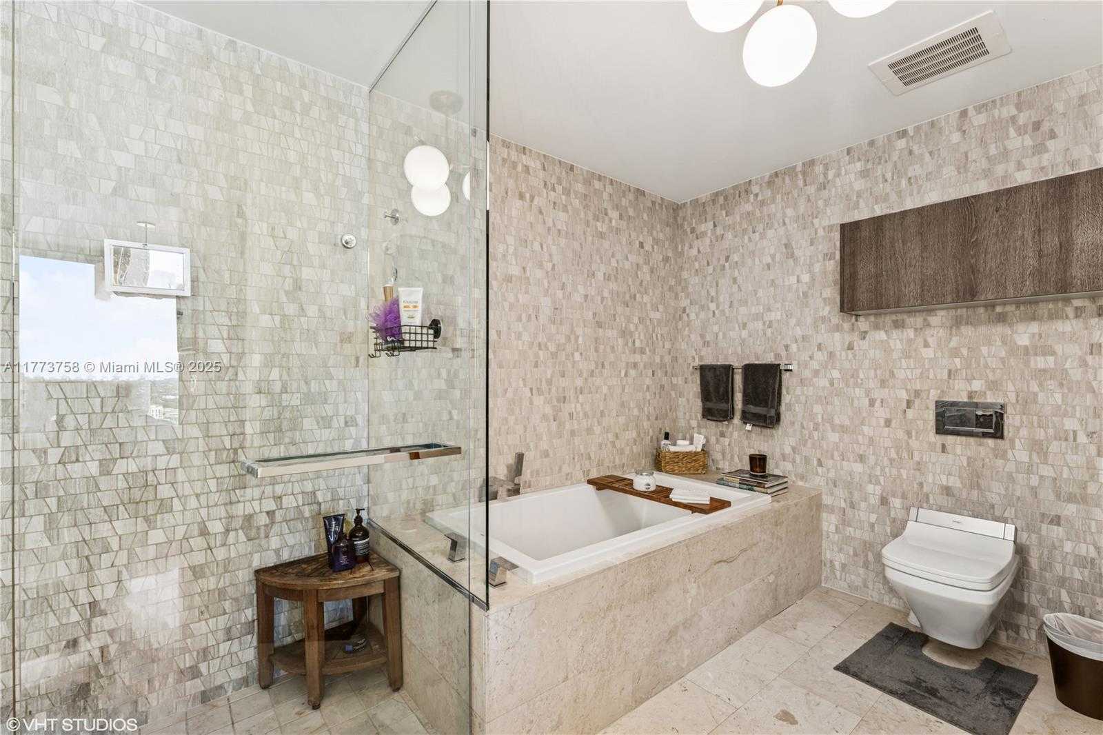 Small Image of 88 SOUTH WEST 7TH ST #1804, Miami Number 29
