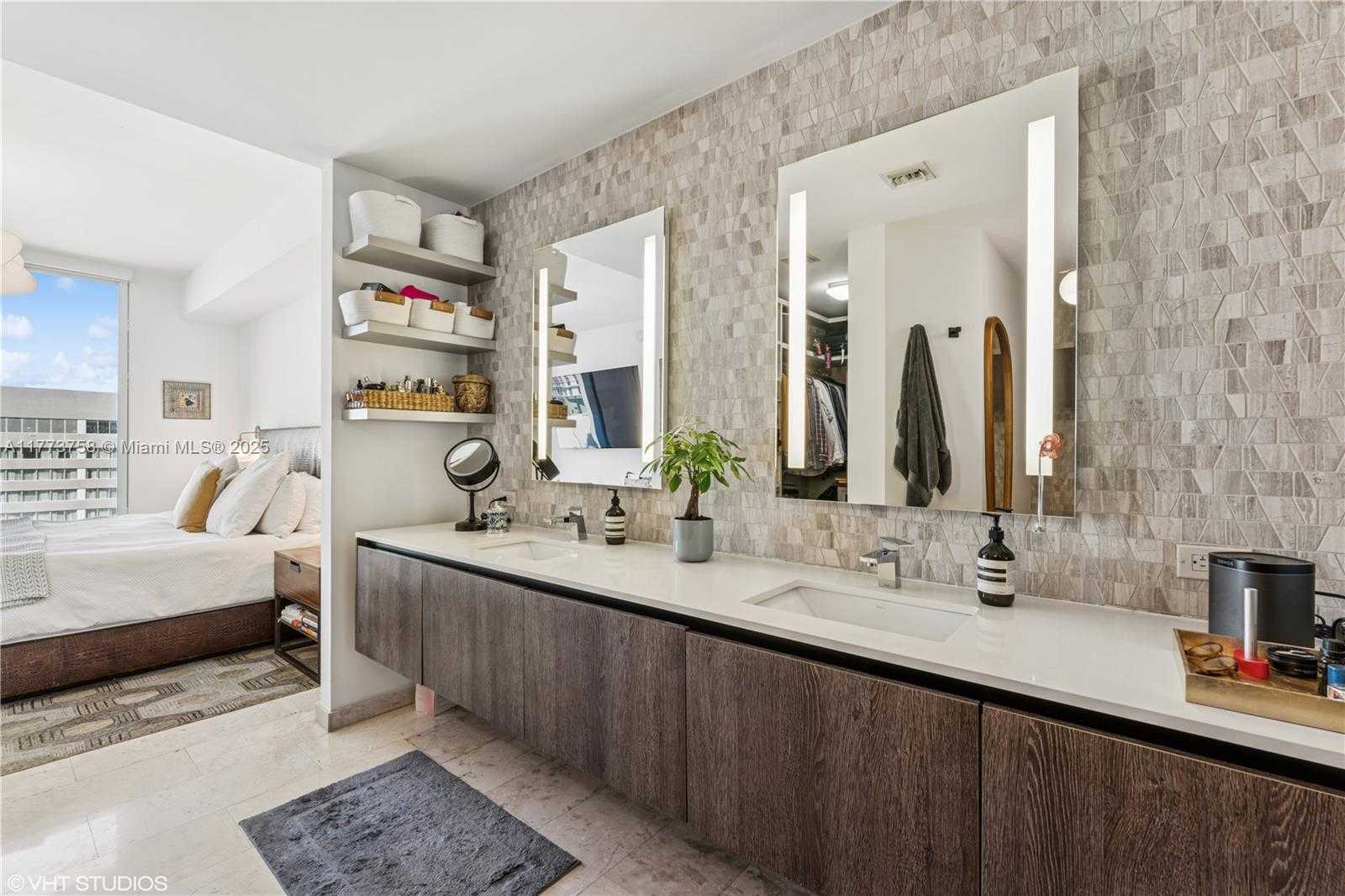 Small Image of 88 SOUTH WEST 7TH ST #1804, Miami Number 30