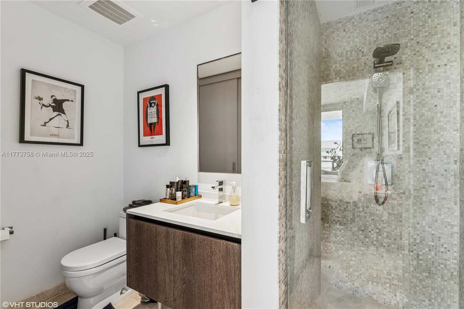 Small Image of 88 SOUTH WEST 7TH ST #1804, Miami Number 36