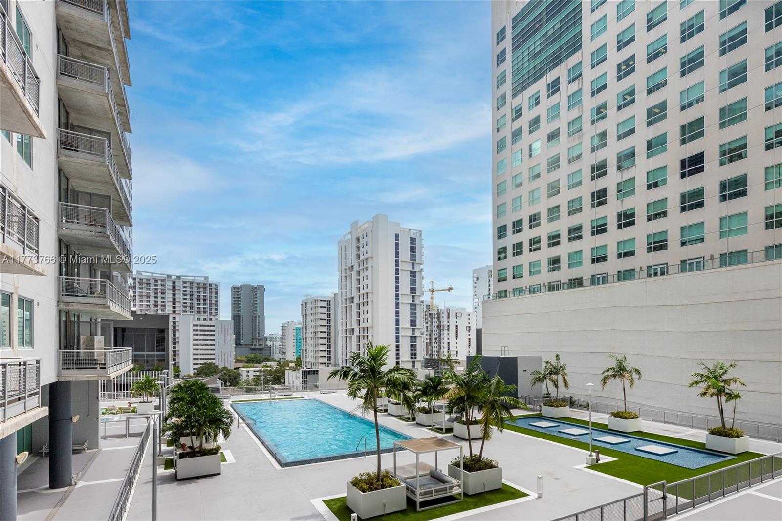 Small Image of 690 SW 1ST CT #1034, Miami Number 2