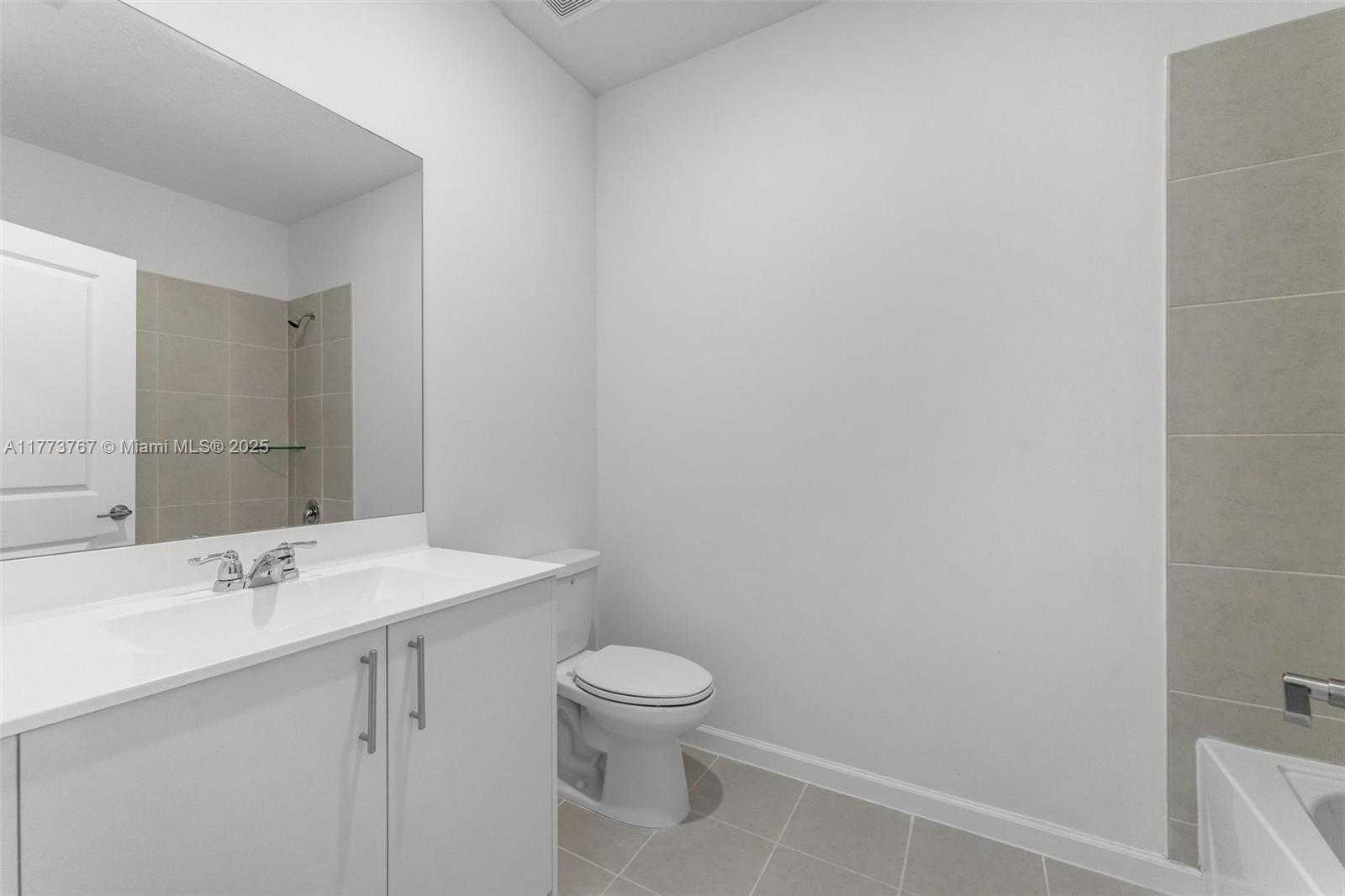 Small Image of 2700 SOUTH EAST 23 AVE, Homestead Number 25