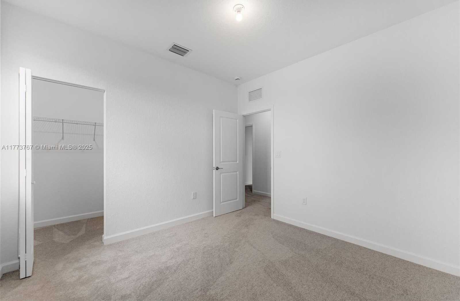 Small Image of 2700 SOUTH EAST 23 AVE, Homestead Number 30