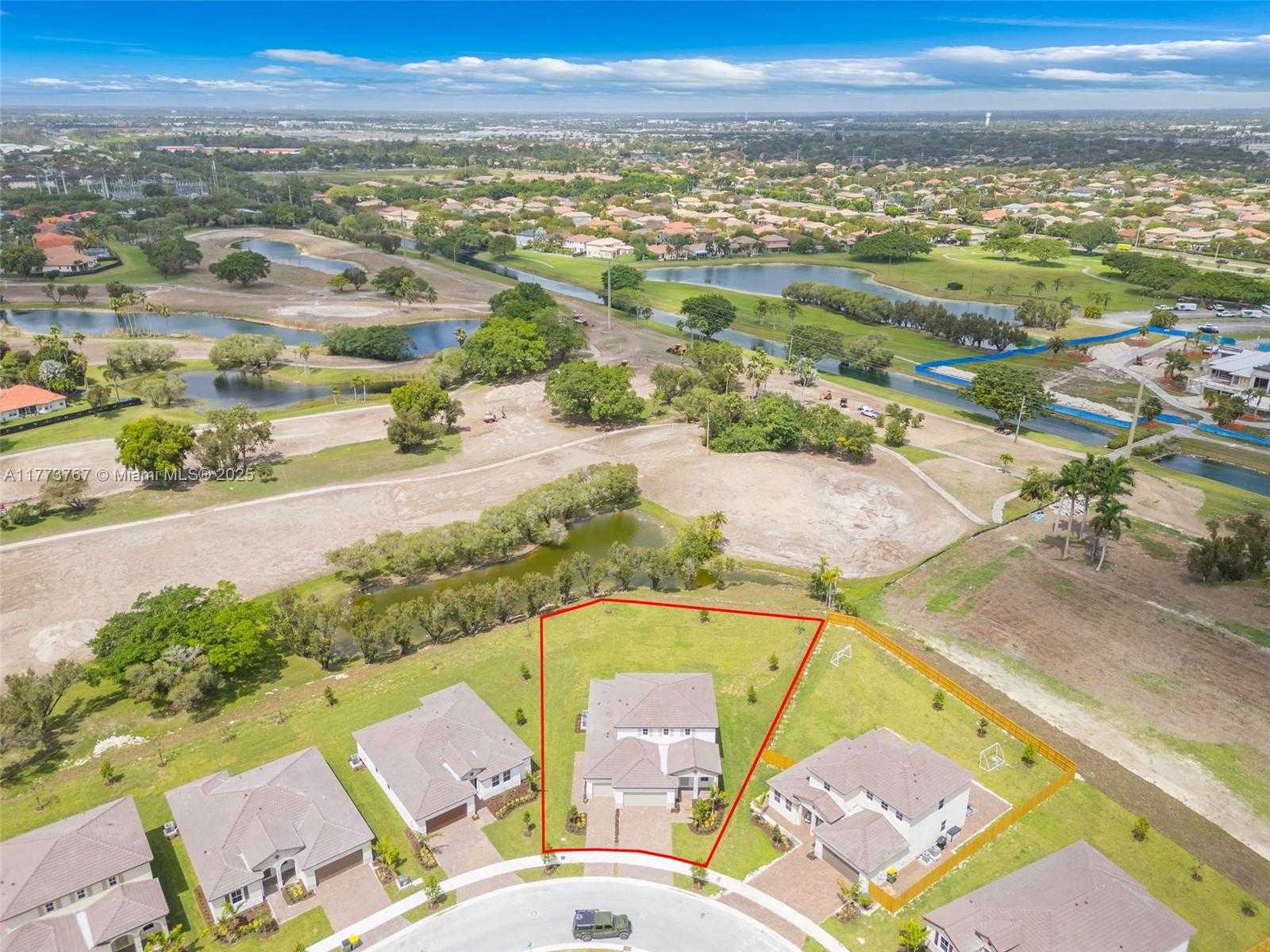 Small Image of 2700 SOUTH EAST 23 AVE, Homestead Number 44