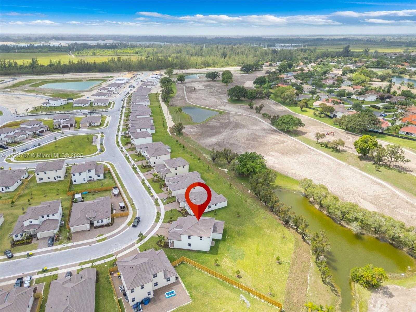 Small Image of 2700 SOUTH EAST 23 AVE, Homestead Number 48