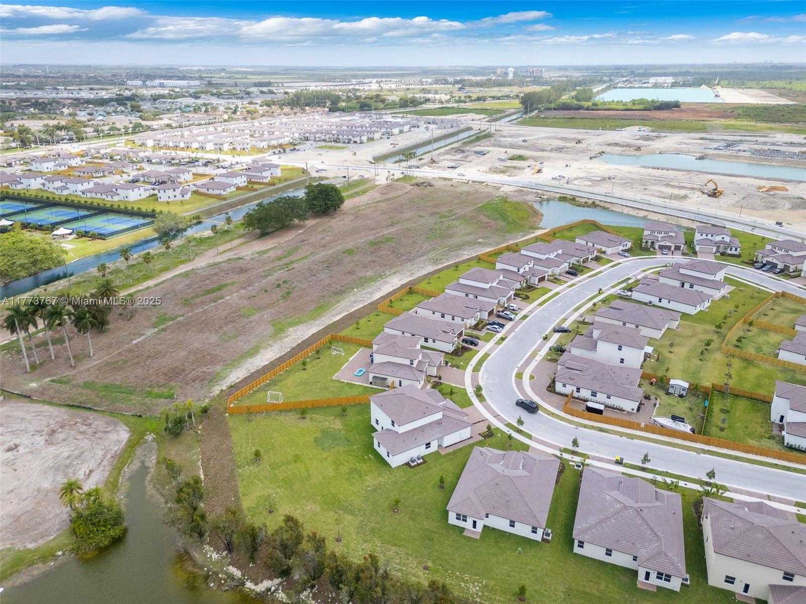 Small Image of 2700 SOUTH EAST 23 AVE, Homestead Number 56