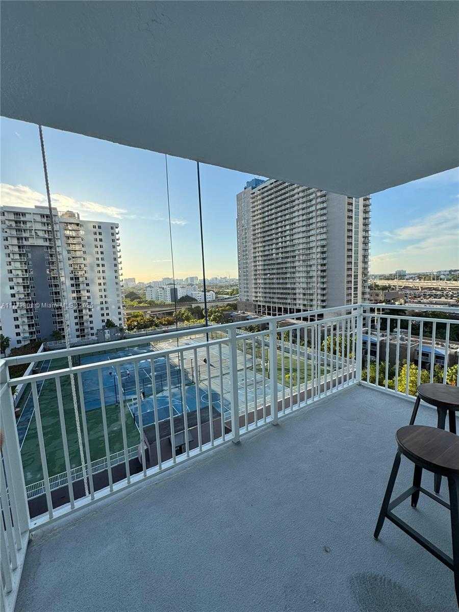 Small Image of 800 NORTH MIAMI AVE #E-1210, Miami Number 15