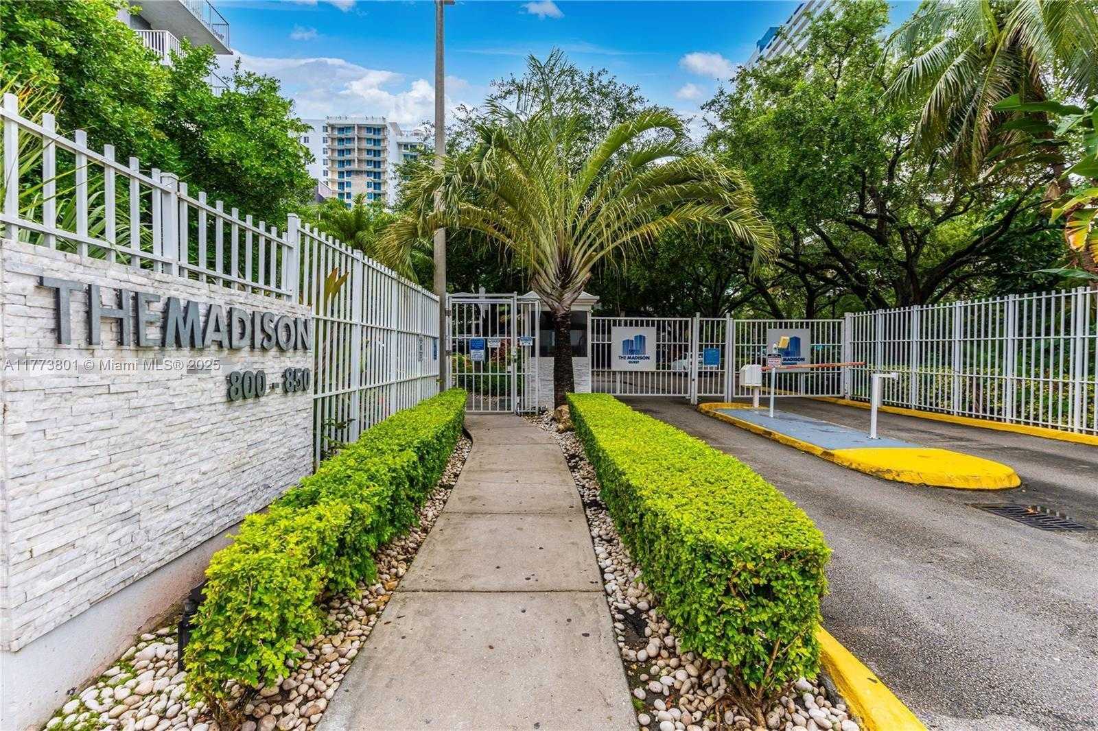 Small Image of 800 NORTH MIAMI AVE #E-1210, Miami Number 16