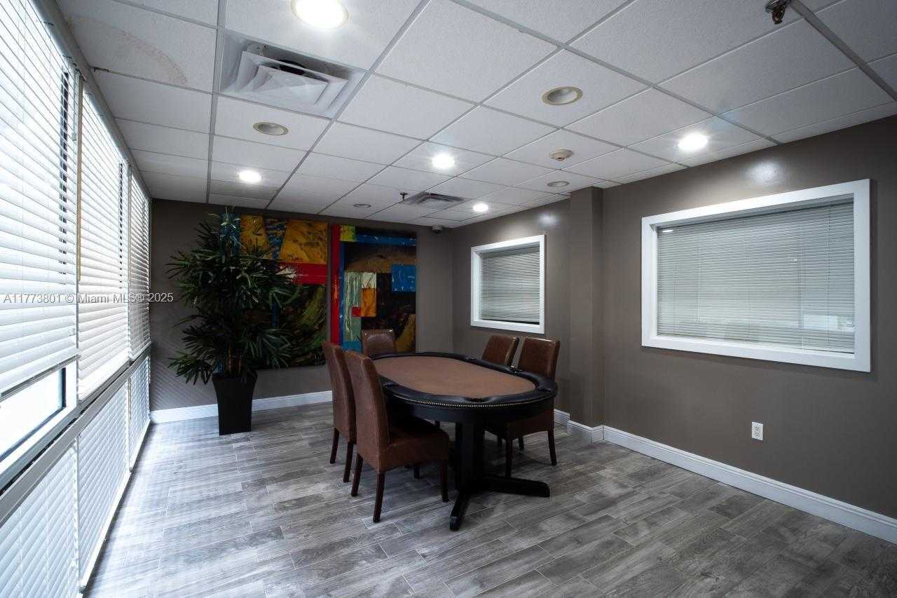 Small Image of 800 NORTH MIAMI AVE #E-1210, Miami Number 27