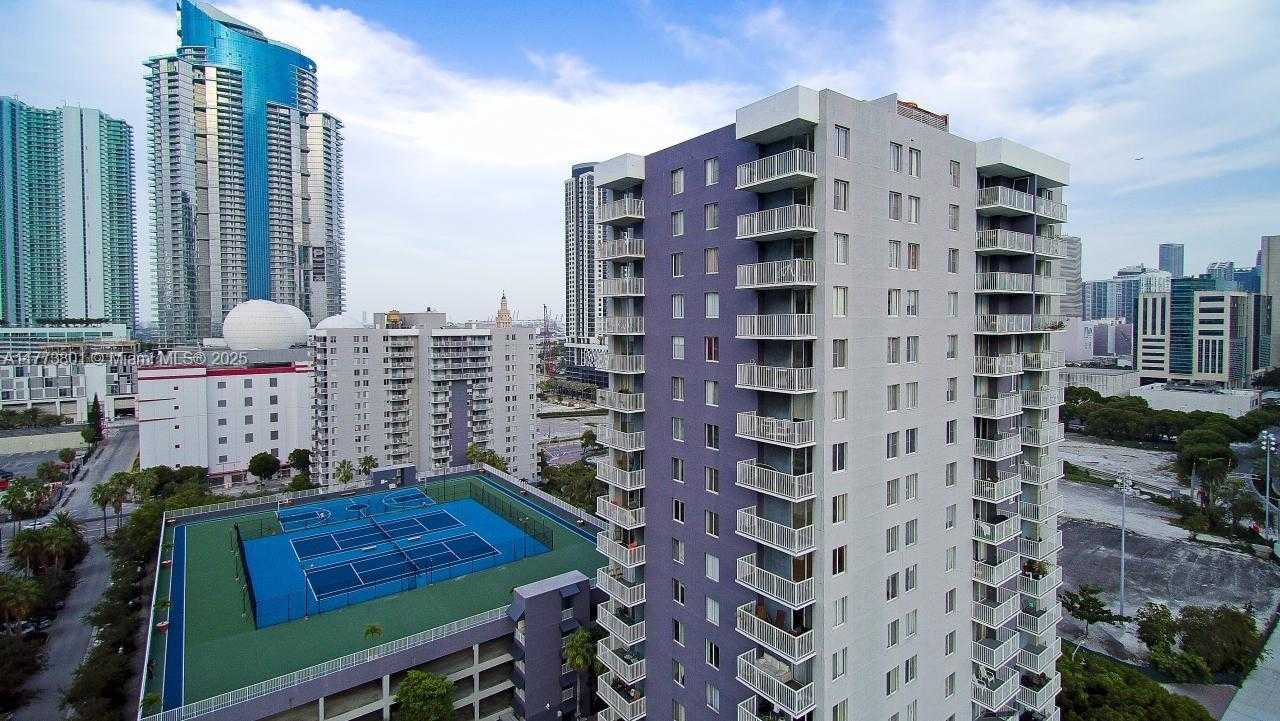 Small Image of 800 NORTH MIAMI AVE #E-1210, Miami Number 29