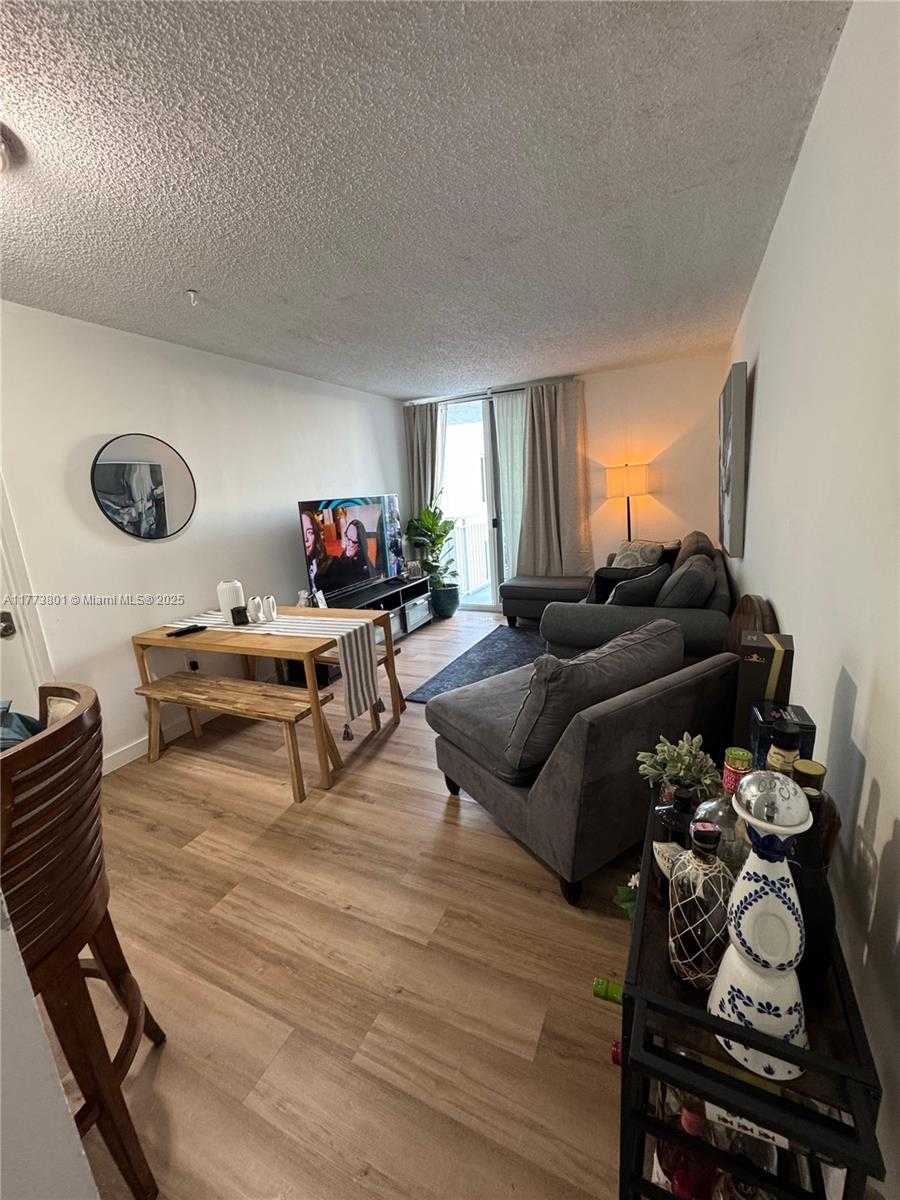 Small Image of 800 NORTH MIAMI AVE #E-1210, Miami Number 3