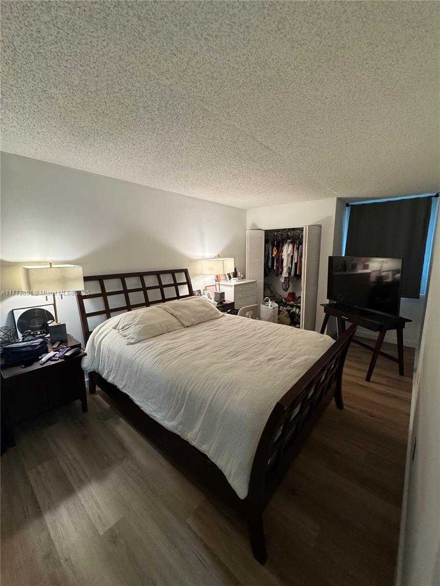 Small Image of 800 NORTH MIAMI AVE #E-1210, Miami Number 9