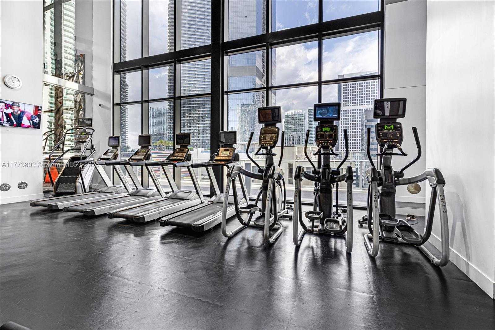Small Image of 1010 BRICKELL AVE #2701, Miami Number 15