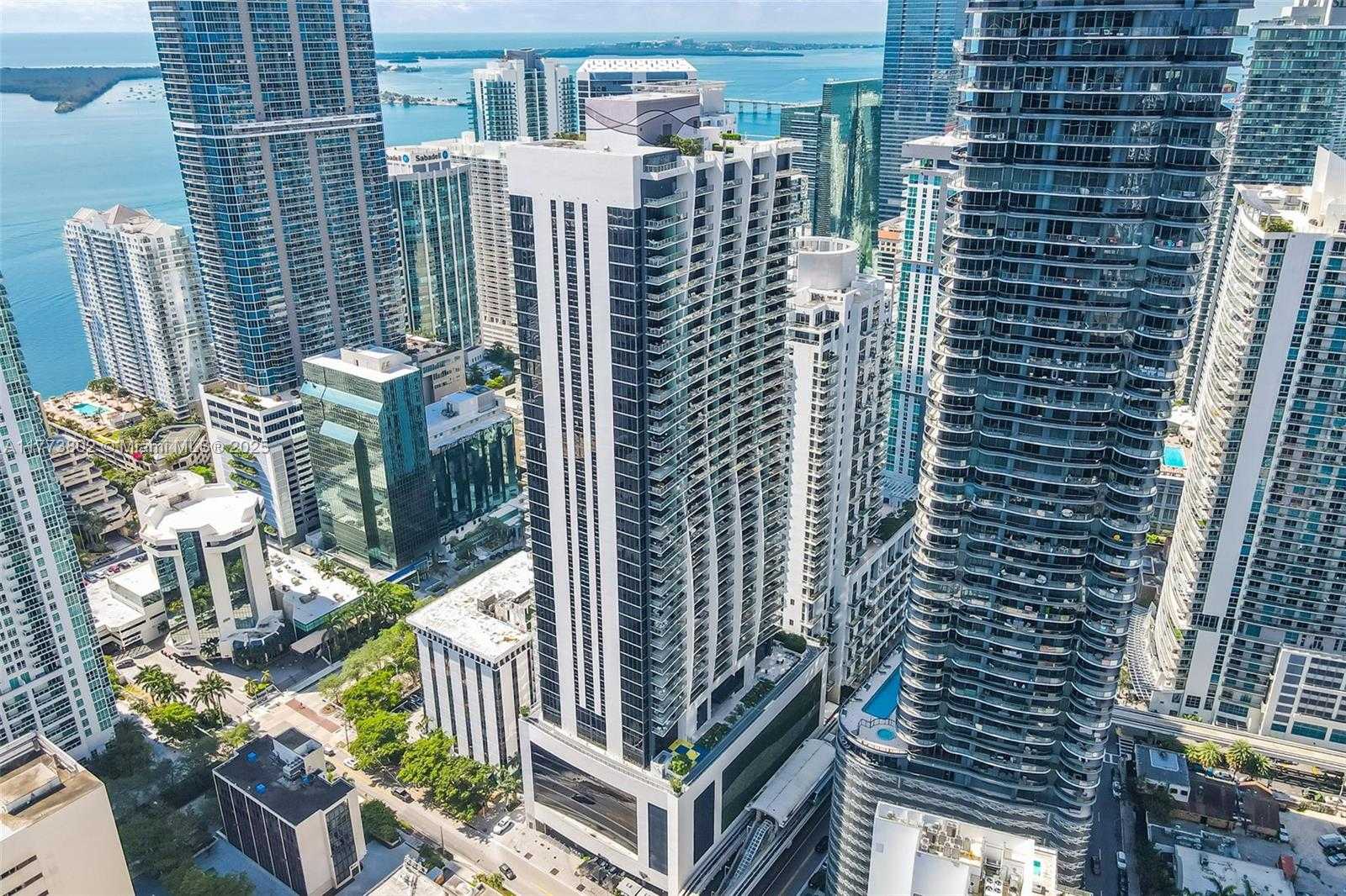 Small Image of 1010 BRICKELL AVE #2701, Miami Number 2