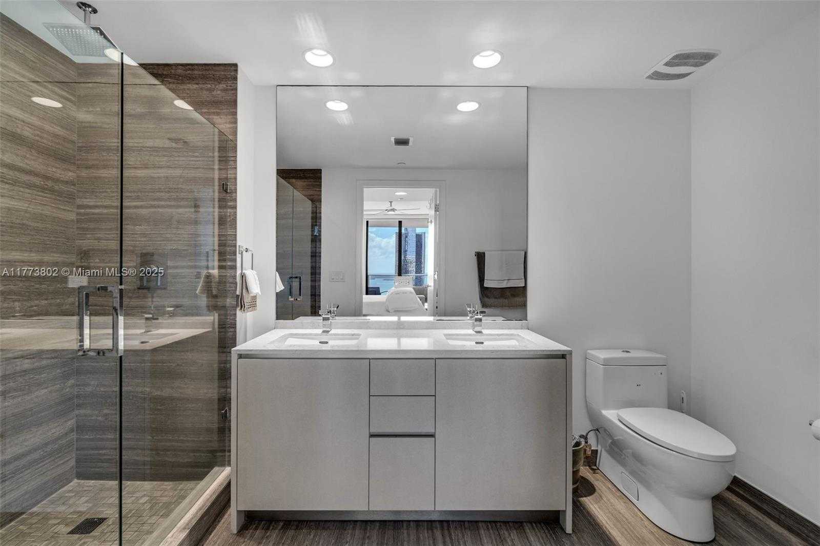 Small Image of 1010 BRICKELL AVE #2701, Miami Number 29