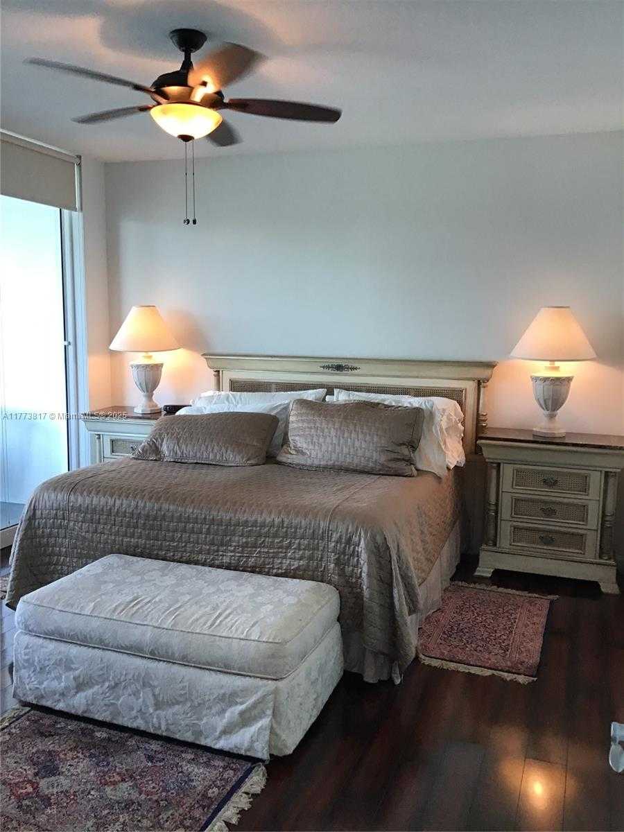 Small Image of 7914 HARBOR ISLAND DR #203, North Bay Village Number 8