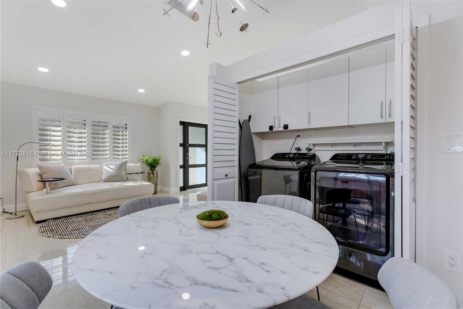 Small Image of 14517 SOUTH WEST 98TH TER, Miami Number 13