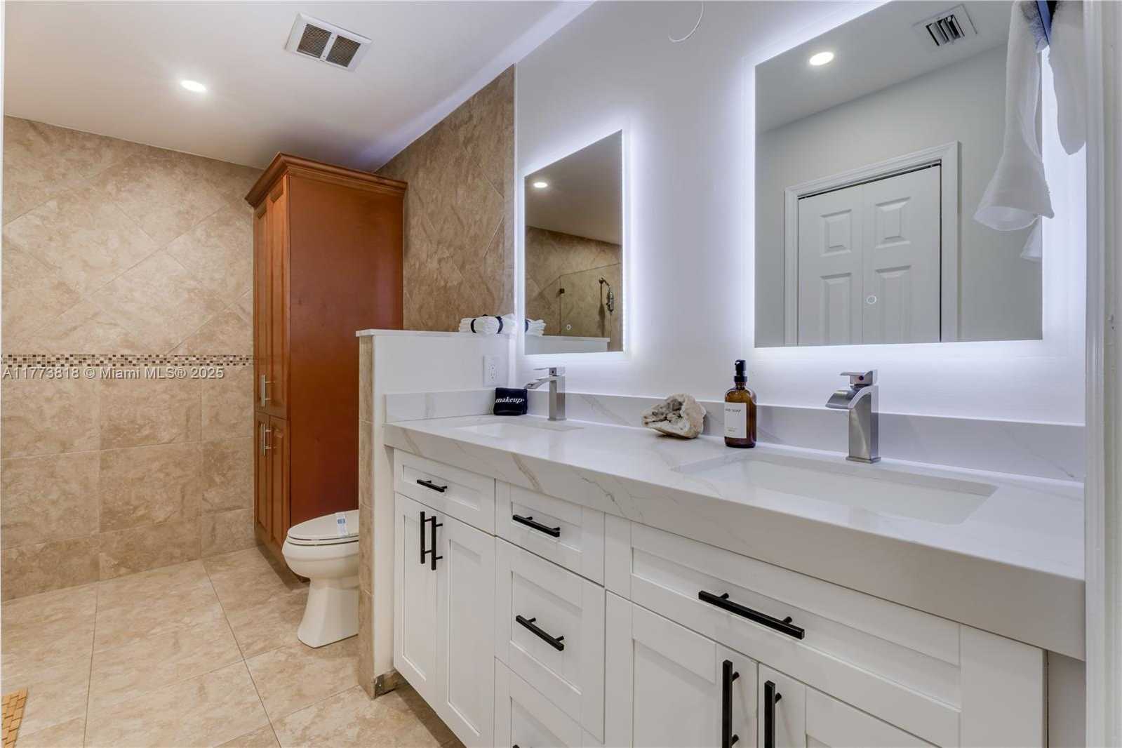 Small Image of 14517 SOUTH WEST 98TH TER, Miami Number 20