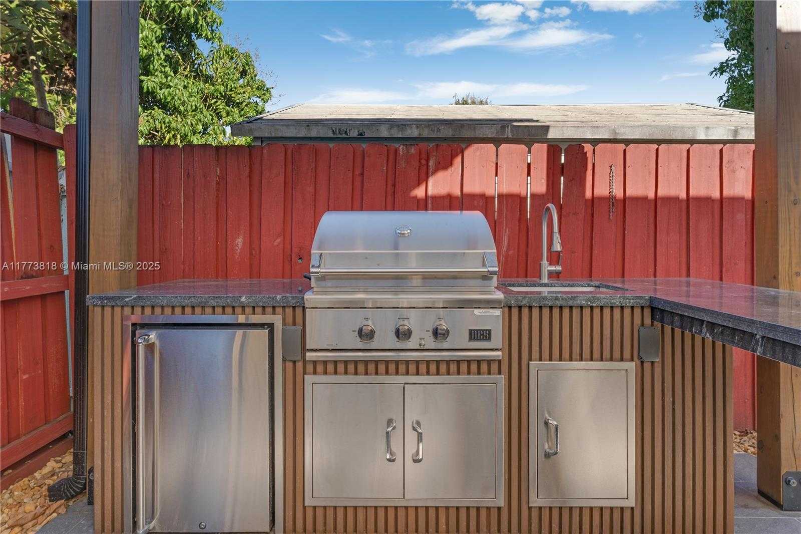 Small Image of 14517 SOUTH WEST 98TH TER, Miami Number 30