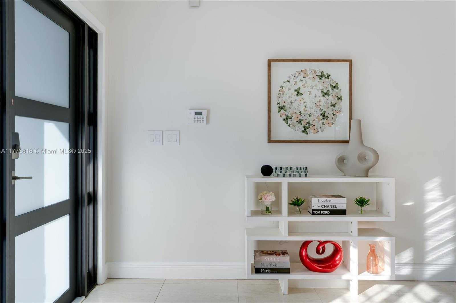 Small Image of 14517 SOUTH WEST 98TH TER, Miami Number 5