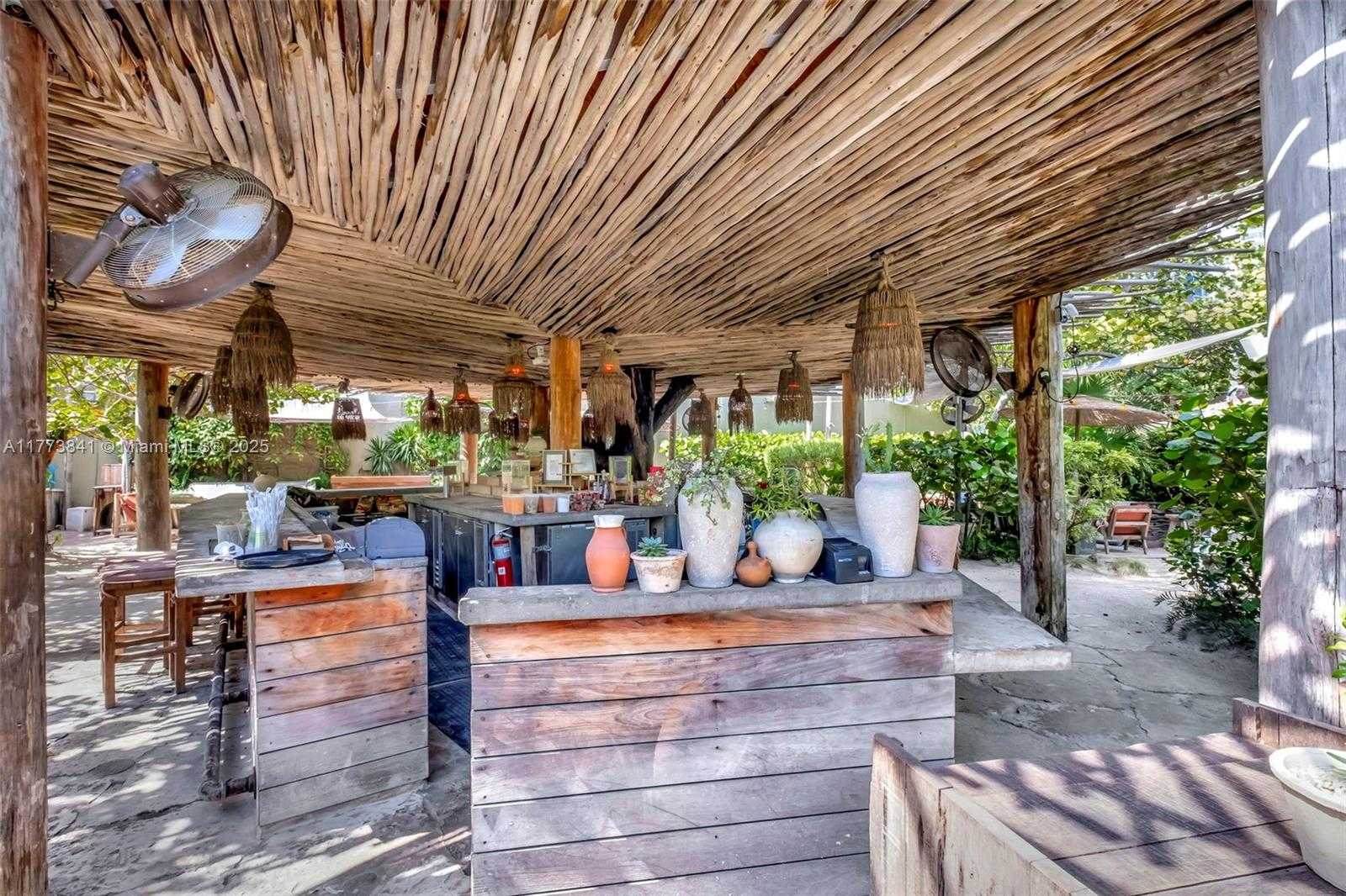 Small Image of 2301 COLLINS AVE #1502, Miami Beach Number 15