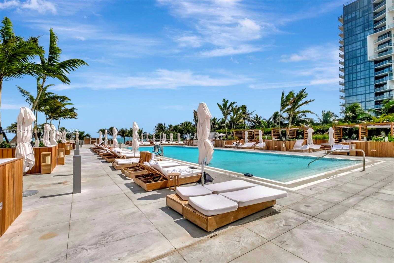 Small Image of 2301 COLLINS AVE #1502, Miami Beach Number 20