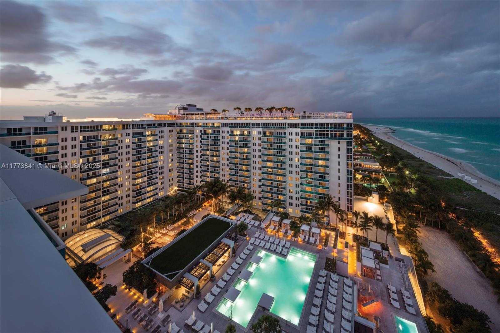 Small Image of 2301 COLLINS AVE #1502, Miami Beach Number 31
