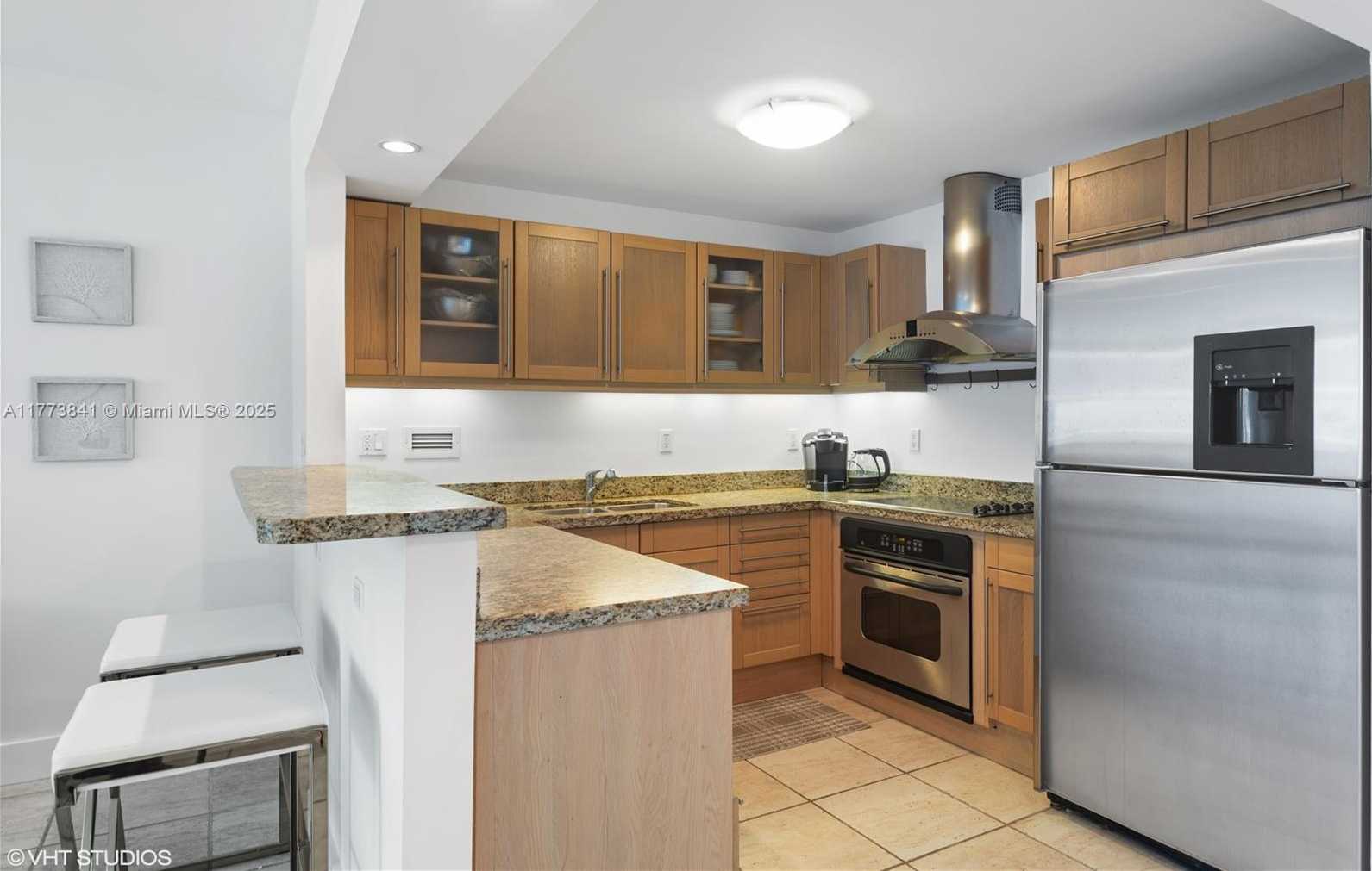 Small Image of 2301 COLLINS AVE #1502, Miami Beach Number 6
