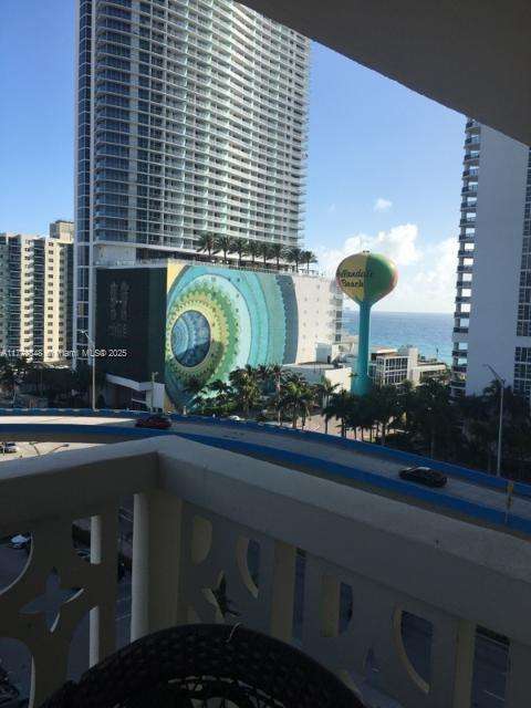 Small Image of 1825 SOUTH OCEAN DR #1002, Hallandale Beach Number 17