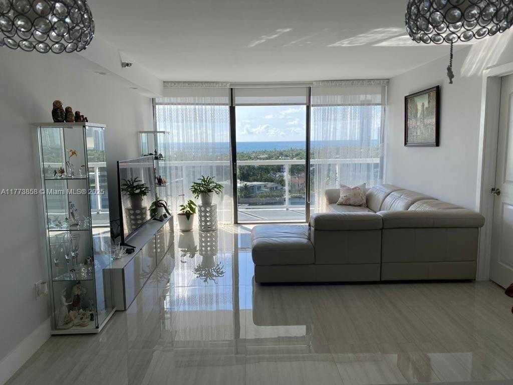 Small Image of 20515 E Country Club Dr, Aventura, FL 33180, USA Number 7