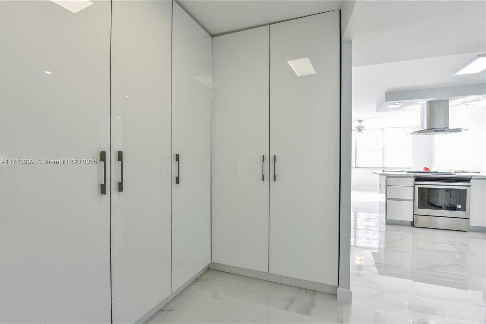 Small Image of 251 174TH ST #510, Sunny Isles Beach Number 10