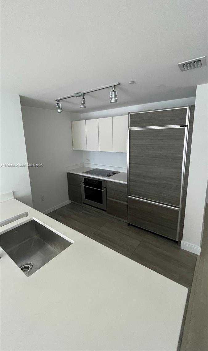 Small Image of 1100 SOUTH MIAMI AVE #1703, Miami Number 18