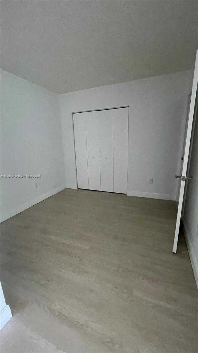 Small Image of 1100 SOUTH MIAMI AVE #1703, Miami Number 23