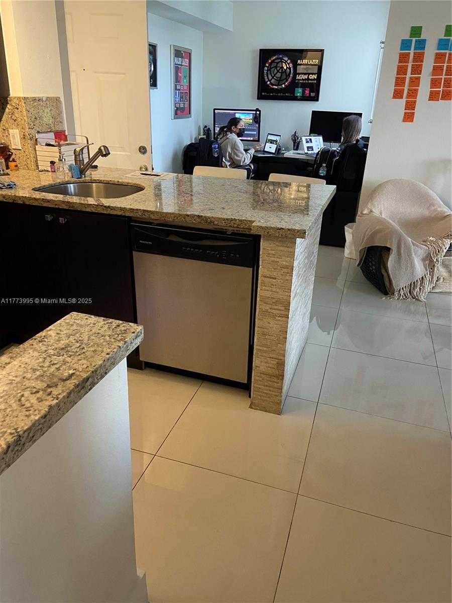 Small Image of 4400 NORTH WEST 107TH AVE #106, Doral Number 10