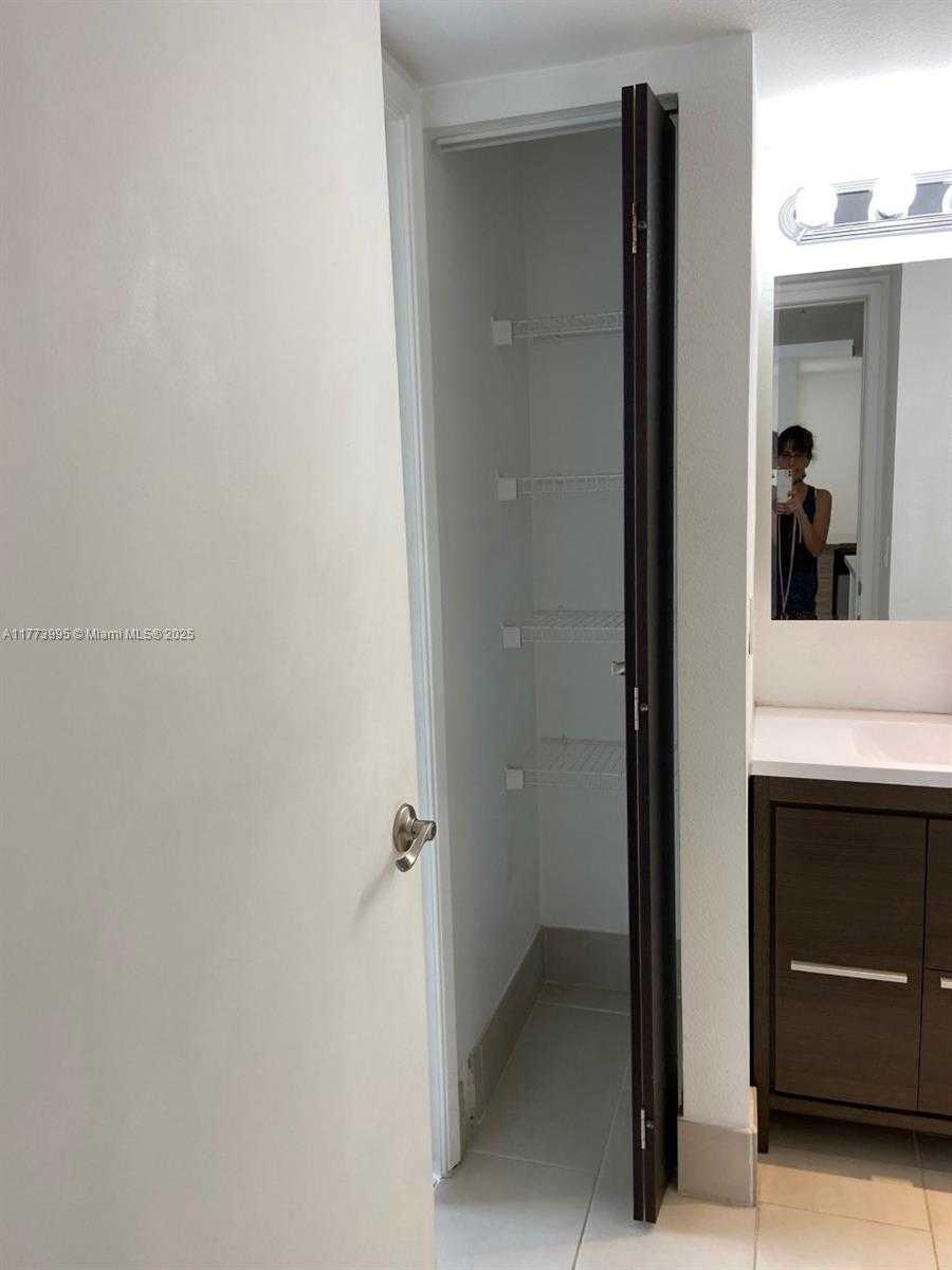 Small Image of 4400 NORTH WEST 107TH AVE #106, Doral Number 30