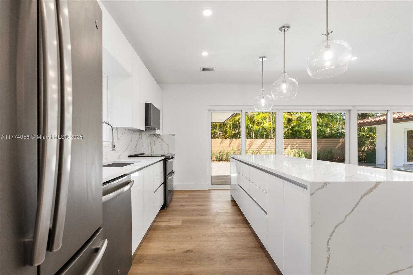 Small Image of 4730 INGRAHAM TER #-, Coral Gables Number 13