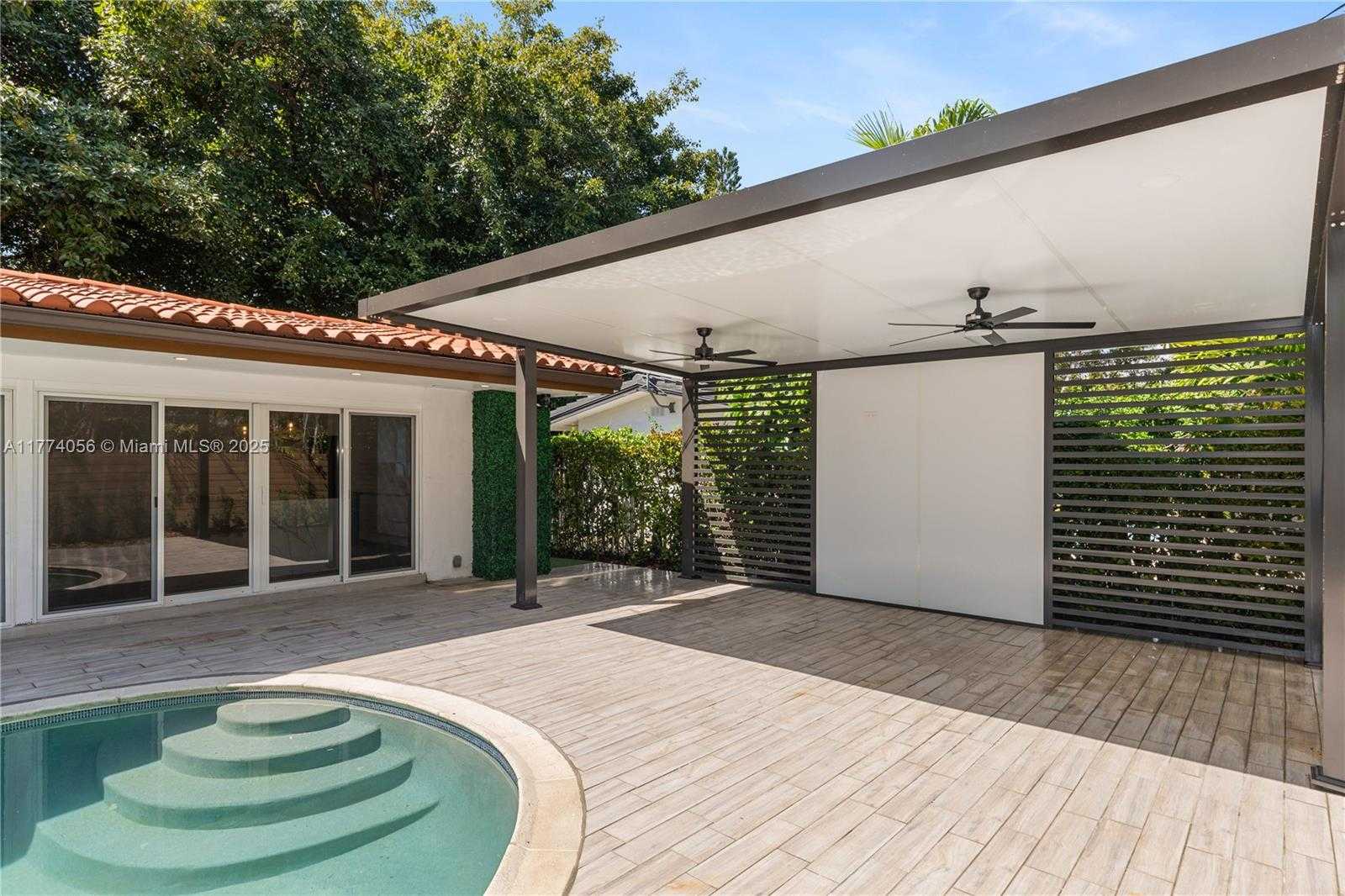 Small Image of 4730 INGRAHAM TER #-, Coral Gables Number 33