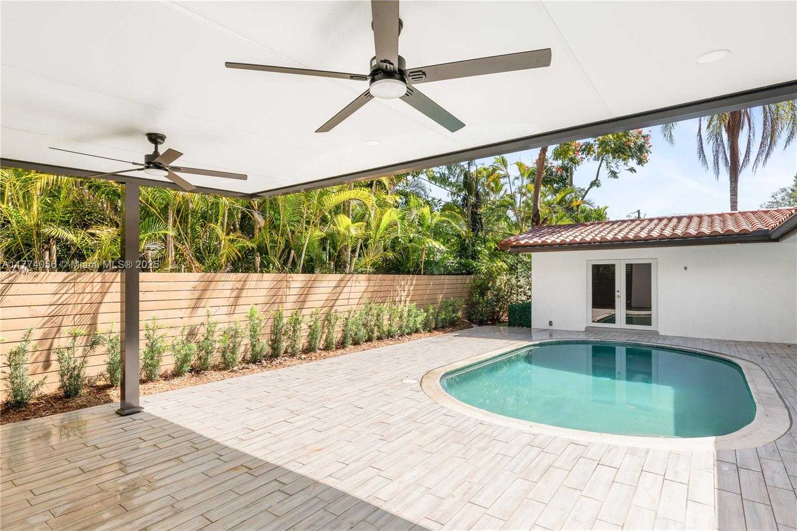 Small Image of 4730 INGRAHAM TER #-, Coral Gables Number 37