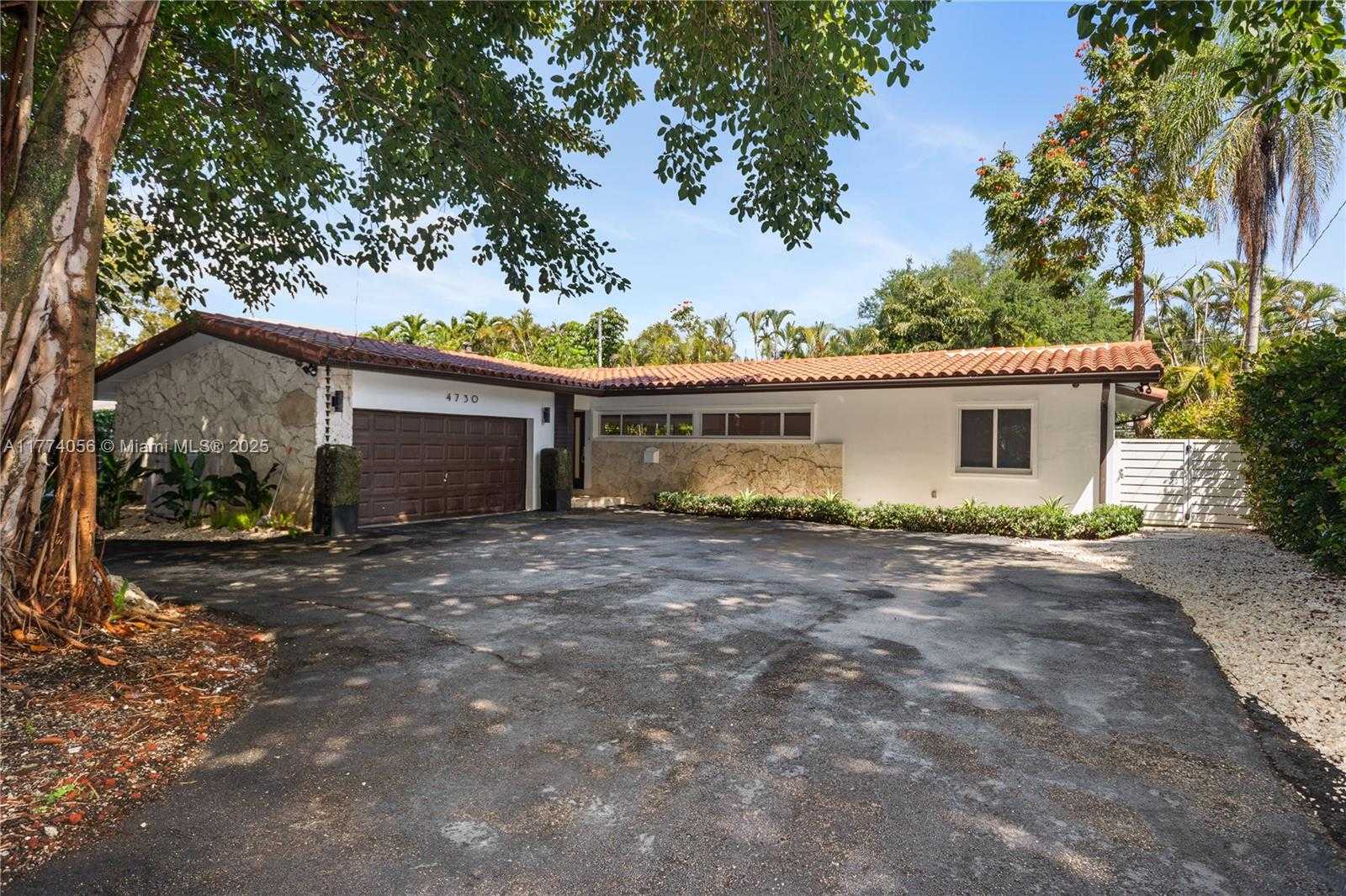Small Image of 4730 INGRAHAM TER #-, Coral Gables Number 39