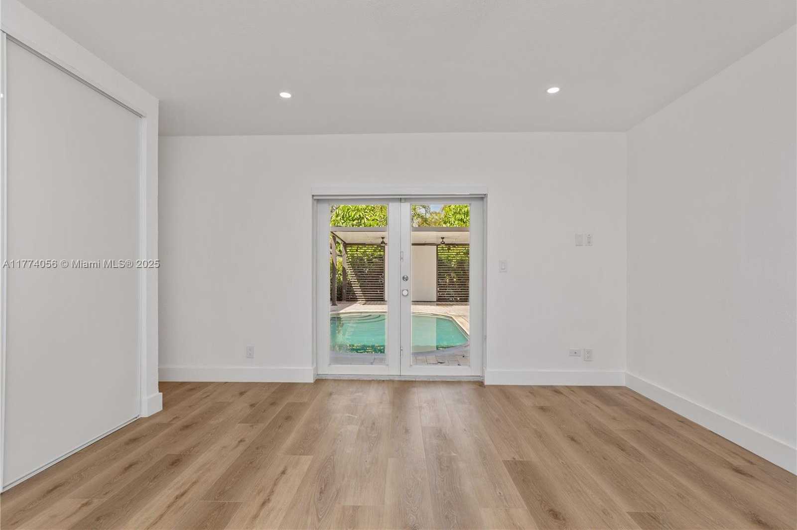 Small Image of 4730 INGRAHAM TER #-, Coral Gables Number 52