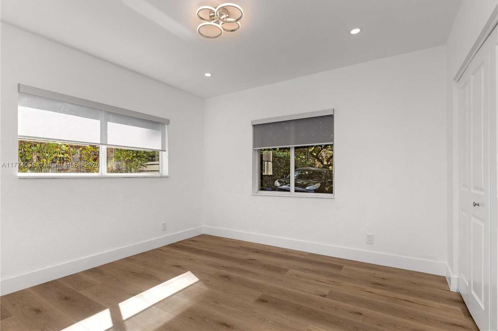 Small Image of 4730 INGRAHAM TER #-, Coral Gables Number 7