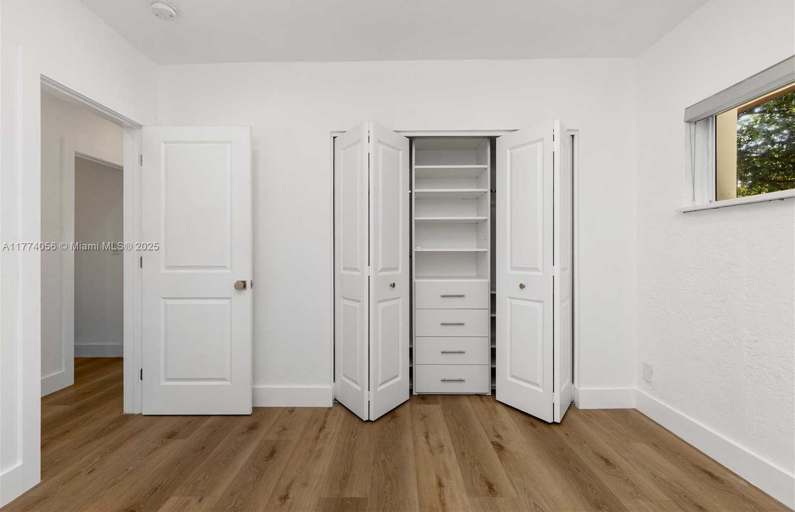Small Image of 4730 INGRAHAM TER #-, Coral Gables Number 8