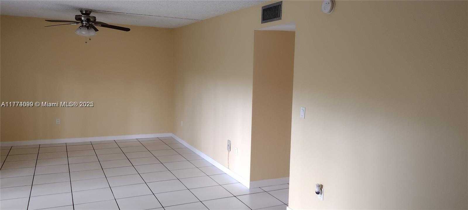 Small Image of 1235 MARIPOSA AVE #10, Coral Gables Number 11