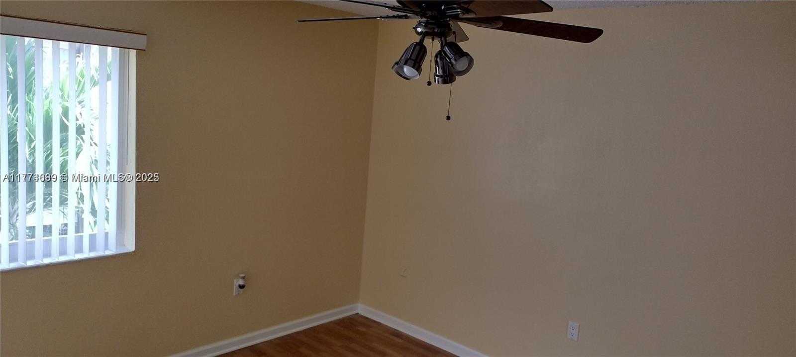 Small Image of 1235 MARIPOSA AVE #10, Coral Gables Number 25
